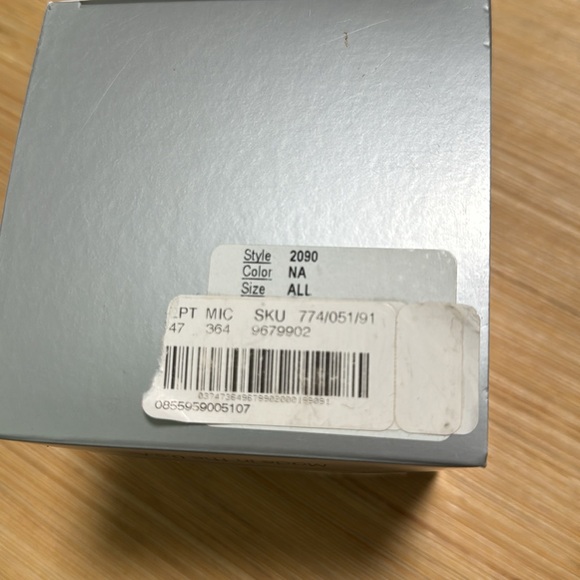 Handpainted “Engaged 2020” Ornament - Picture 4 of 5